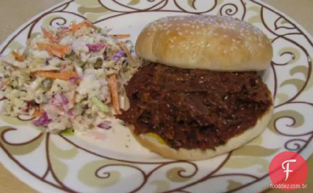 Carne de churrasco doce e esfumaçada para sanduíches