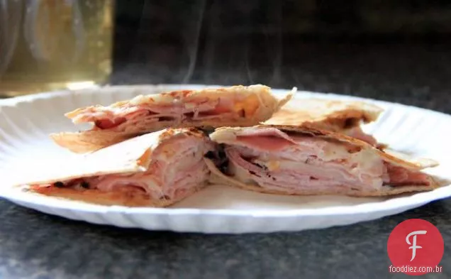 Presunto e Quesadilla Suíça