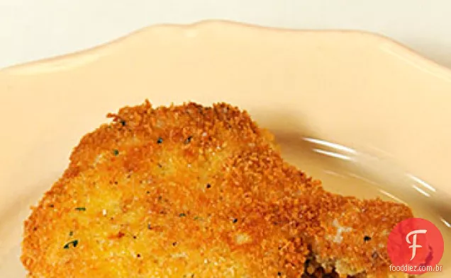Costeletas de porco à milanesa com tomilho