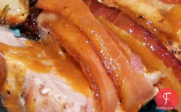 Lombo de porco com alho alecrim e Bacon