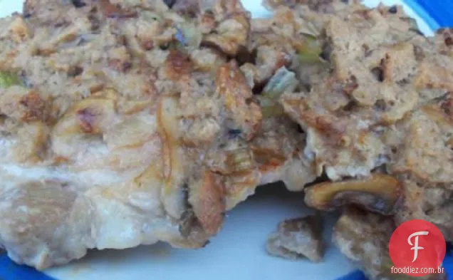 Costeletas de porco e molho