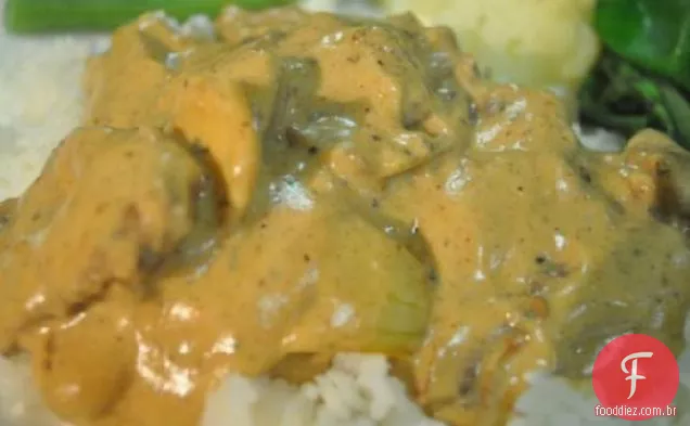 Strogonoff De Carne (Com Fazer Direções À Frente)