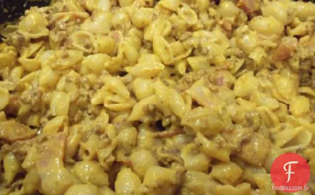 Macarrão cheeseburger de Frigideira rápida e fácil