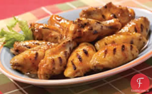 Asas de frango envidraçadas de bordo-Bourbon com maionese Real