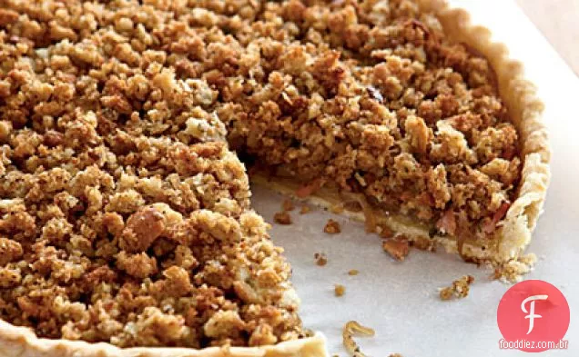 Cebola caramelizada e torta Canadense de Bacon