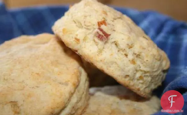 Biscoitos de Bacon e cebola