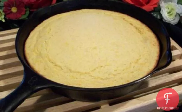 Pão De Milho Úmido Com Queijo