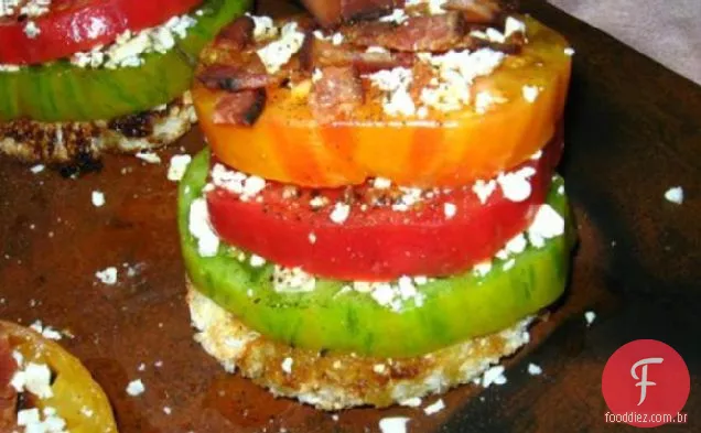 Torres De Tomate Com Queijo Azul E Bacon