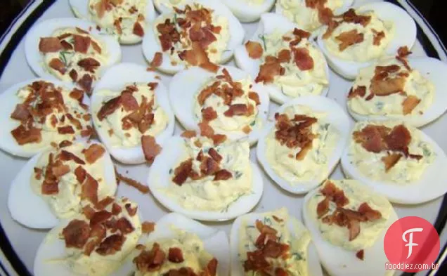 Ovos Recheados Com Creme De Leite E Ervas