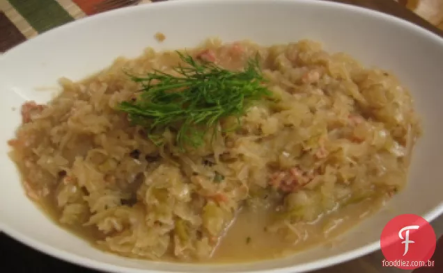 Weinkraut (chucrute com Vinho e maçãs)