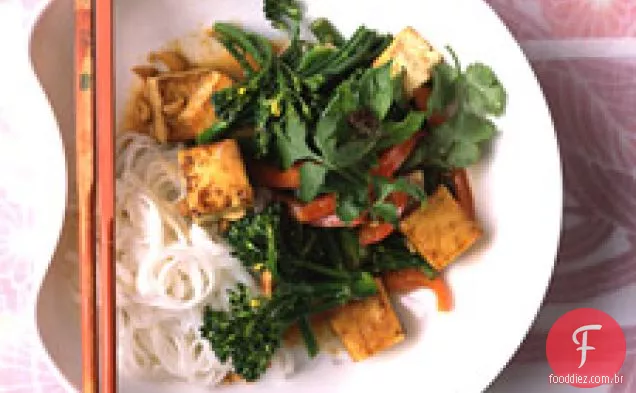 Tofu frito, estilo Tailandês