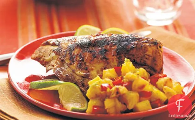 Rum-peitos de frango marinados com sabor de abacaxi