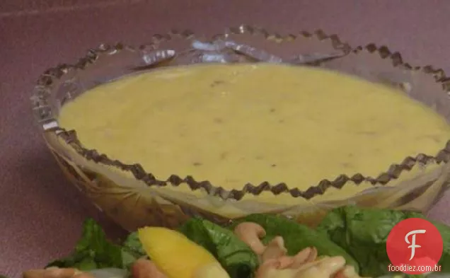 Lichia Fria, Sopa De Manga Guarnecida Com Hortelã