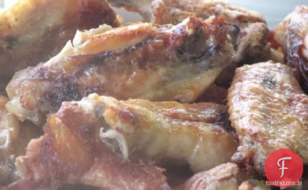 Asas De Frango De Búfalo Com Molho De Queijo Azul