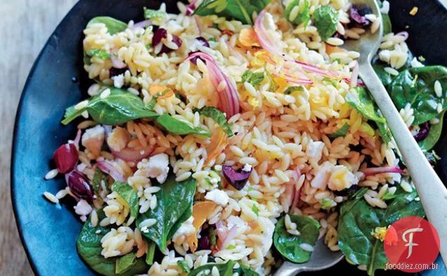 Salada de espinafre e Orzo