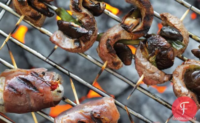 Bife do flanco de Chris Lilly e Shiitake Yakitori