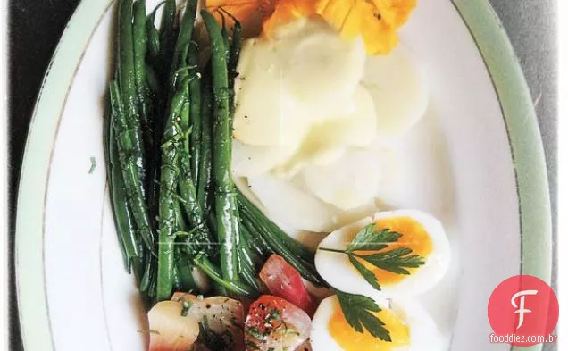 Salada de Verão composta com Lemony Aioli de 'Canal House Cozinha todos os dias