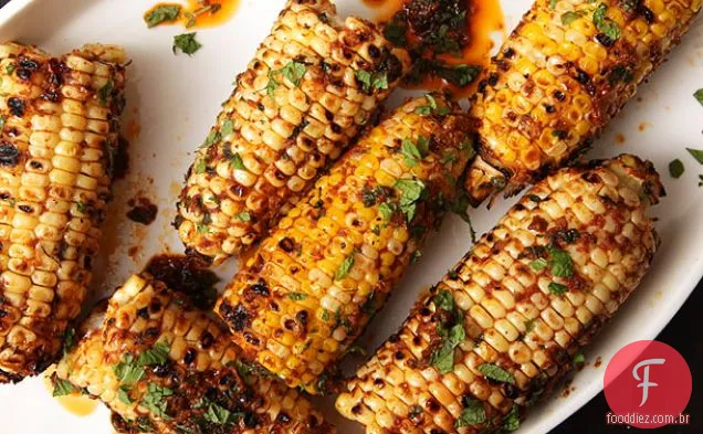 Milho grelhado com Harissa e hortelã