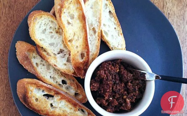Azeitona siciliana e tapenade de amêndoa Defumada de ' Di Bruno Bros. Casa do queijo