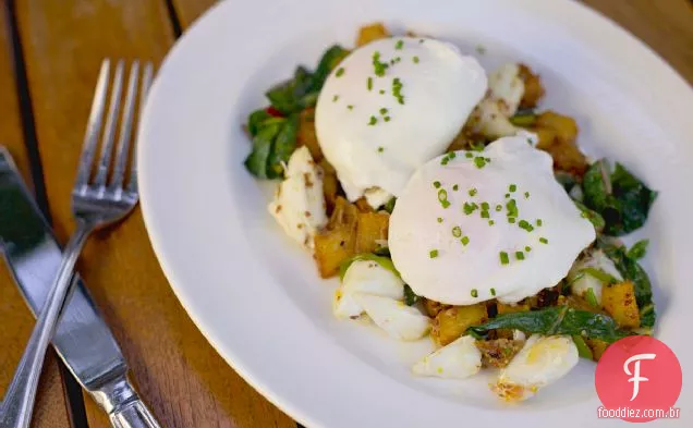 Jumbo Lump Crab Hash Com Ovos Escalfados