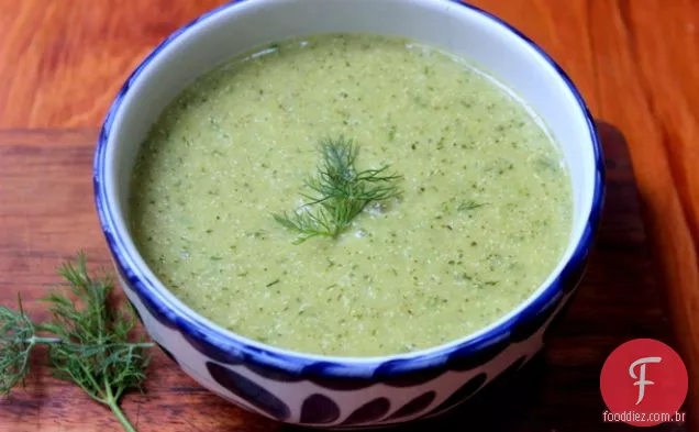 Abobrinha à frente e quinoa Dill Bisque