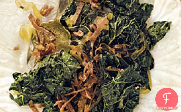Couve Toscana Com Chalotas E Salame Crocante