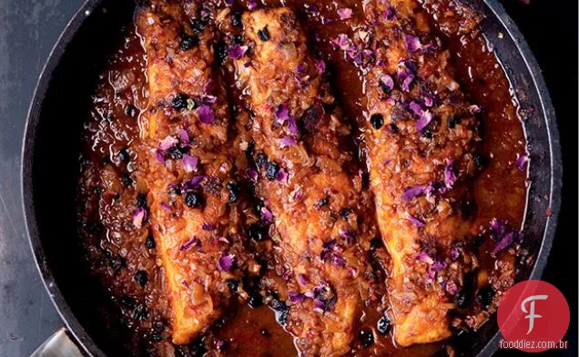 Panfried Robalo com Harissa & Rosa
