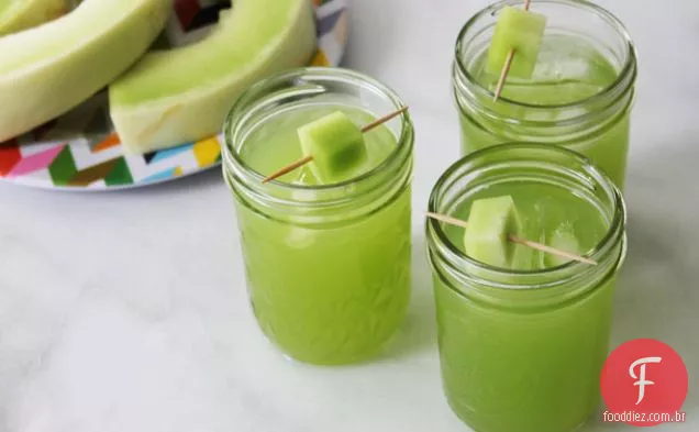 Melada picante e água de coco Agua Fresca