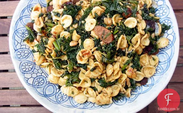 Orecchiette Com Salsicha E Couve