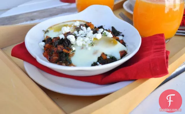 Cenoura E Couve Hash Com Ovos Grelhados