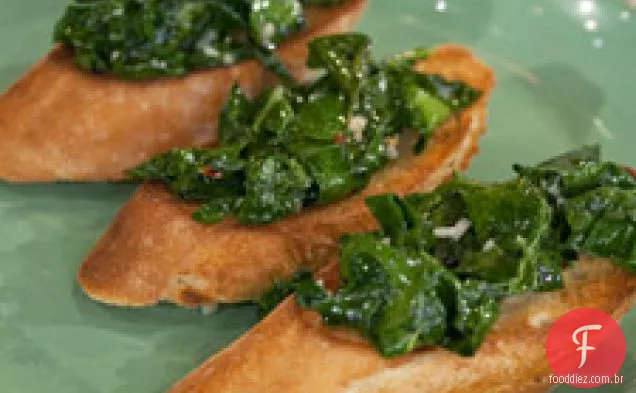 Garlicky Kale Crostini