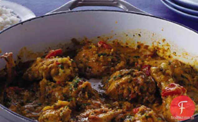 Curry de frango com cajus