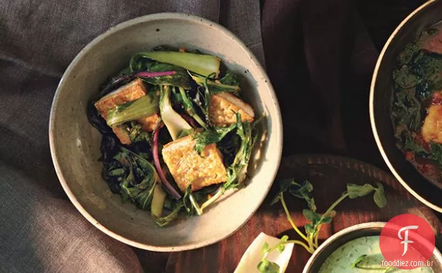 Bok Choy frito e Mizuna com Tofu