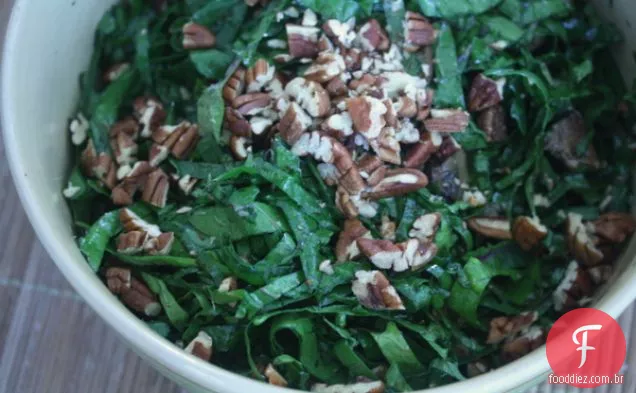 Couve De Limão E Salada De Cogumelos Assados Com Nozes
