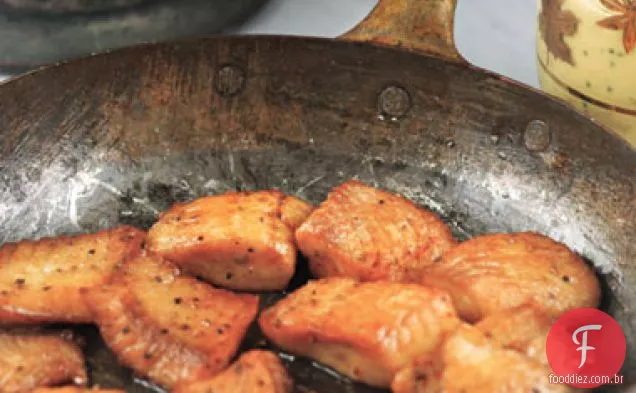 Peixe ao estilo Bengali em Curry de iogurte