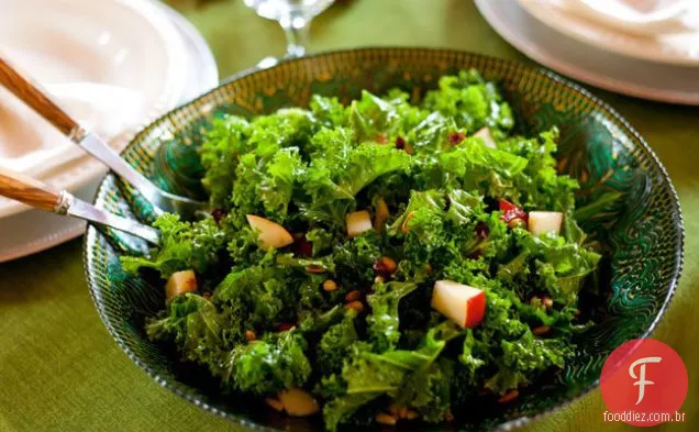 Salada de couve, Pêra e Cranberry