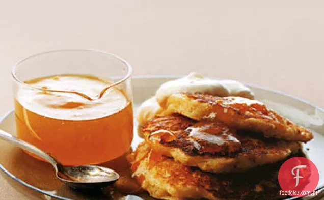 Bolos de chapa com marmelada e creme coagulado
