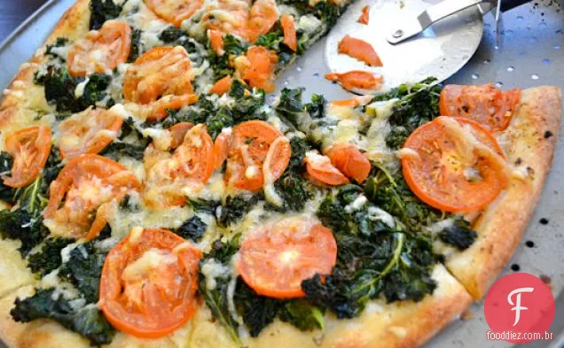 Pizza De Couve, Suíça E Tomate