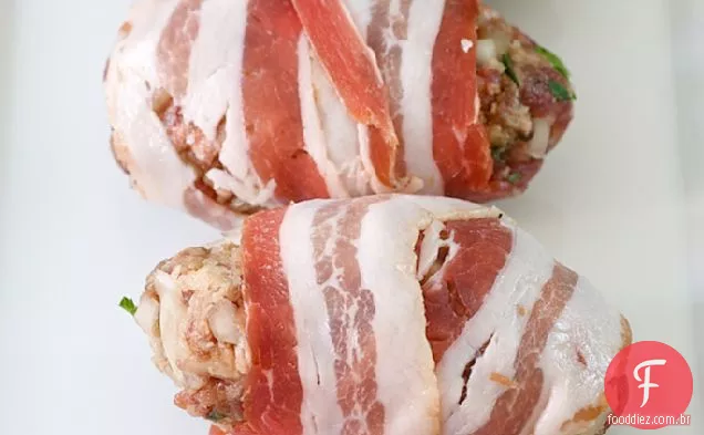 Almôndegas De Carne De Veado E Pancetta Defumadas Com Couve Encaracolada E Parsn