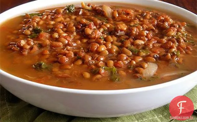 Feijão-Caupi Guisado Marroquino Com Couve