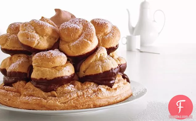 Chocolate ao leite e Caramelo Salgado Gâteau Saint-Honoré