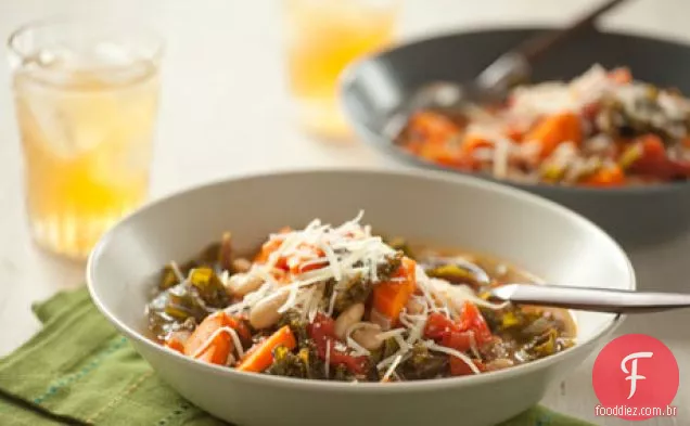 Sopa De Couve E Feijão Branco