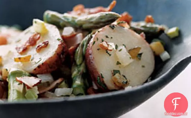 Salada de batata e presunto ao estilo alemão