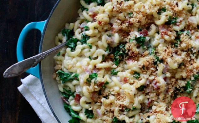 Queijo Cheddar Mac N Branco Assado Com Couve E Bacon