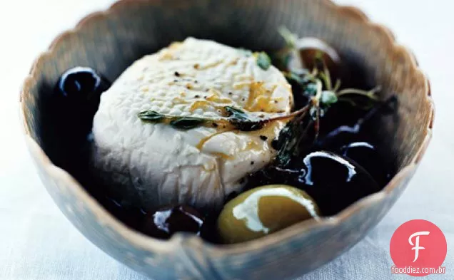 Queijo de cabra com azeitonas, limão e tomilho