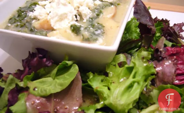 Sopa Saudável De Alho-Poró De Batata Com Couve