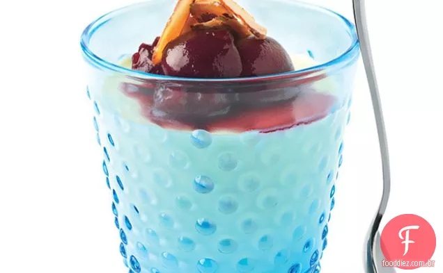 Panna Cotta De Amêndoa Com Tampo De Cereja