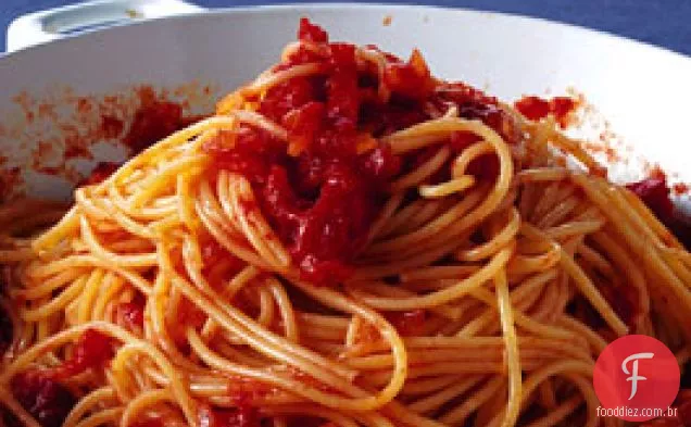 Espaguete com molho Marinara