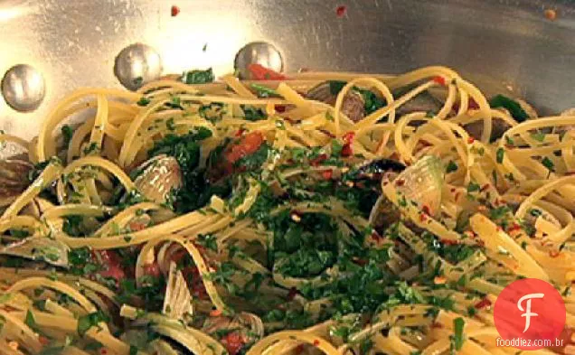 Linguine com amêijoas (Linguine con le vongole)