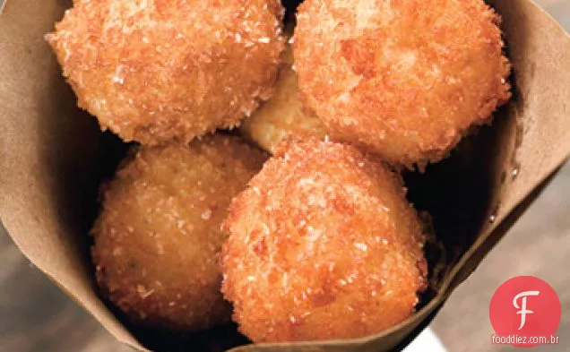 Arancina cítrica com queijo Pecorino